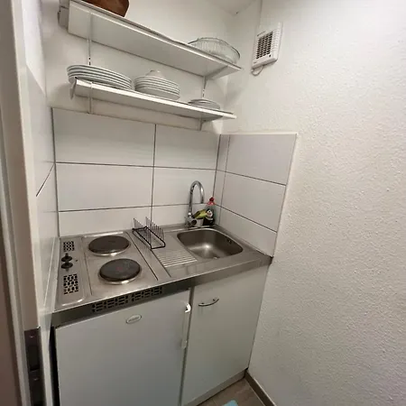 Mit Balkon Im Zentrum Von Apartment