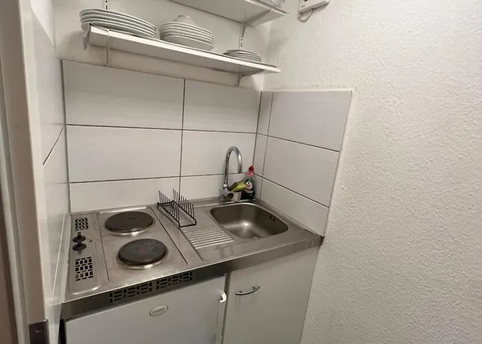 Mit Balkon Im Zentrum Von Daire